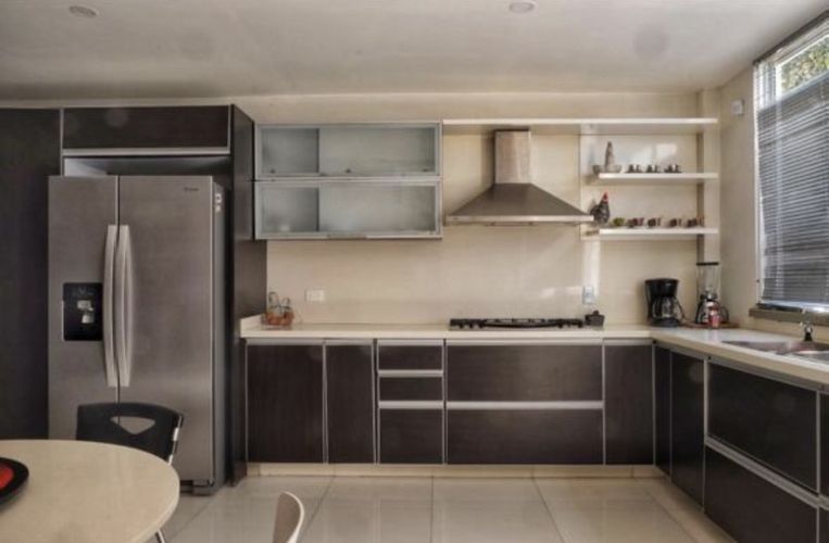 Casa de 4 alcobas en venta en Cristales, Cali, 450 m² · foto 8 de 9