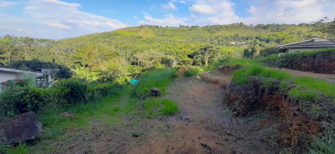 Lote en venta en Chorro De La Plata, Cali, 1650 m² · foto 2 de 18