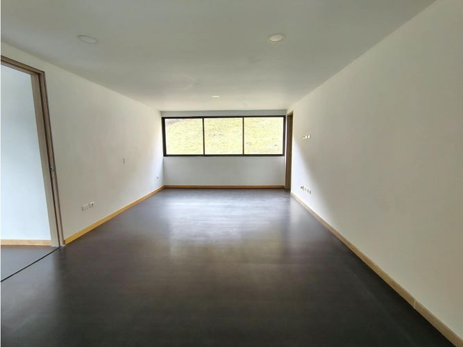 Casa de 3 alcobas en venta en Loma Del Escobero, El Retiro, 330 m² · foto 7 de 20