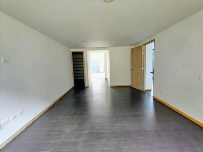 Casa de 3 alcobas en venta en Loma Del Escobero, El Retiro, 330 m² · foto 8 de 20
