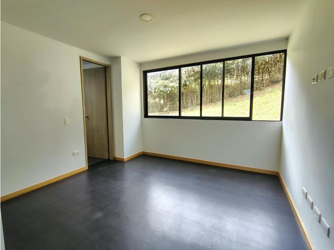 Casa de 3 alcobas en venta en Loma Del Escobero, El Retiro, 330 m² · foto 12 de 20