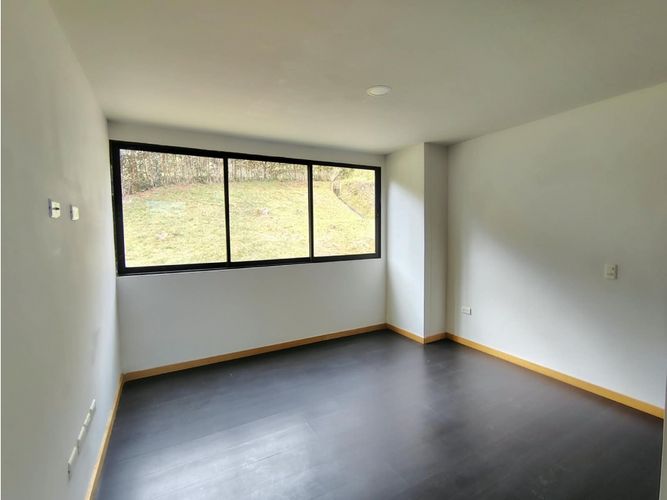 Casa de 3 alcobas en venta en Loma Del Escobero, El Retiro, 330 m² · foto 15 de 20