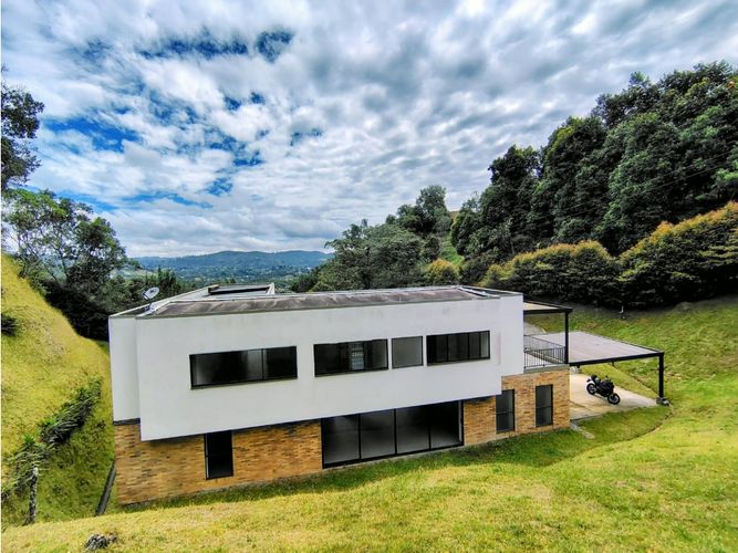 Casa de 3 alcobas en venta en Loma Del Escobero, El Retiro, 330 m² · foto 20 de 20