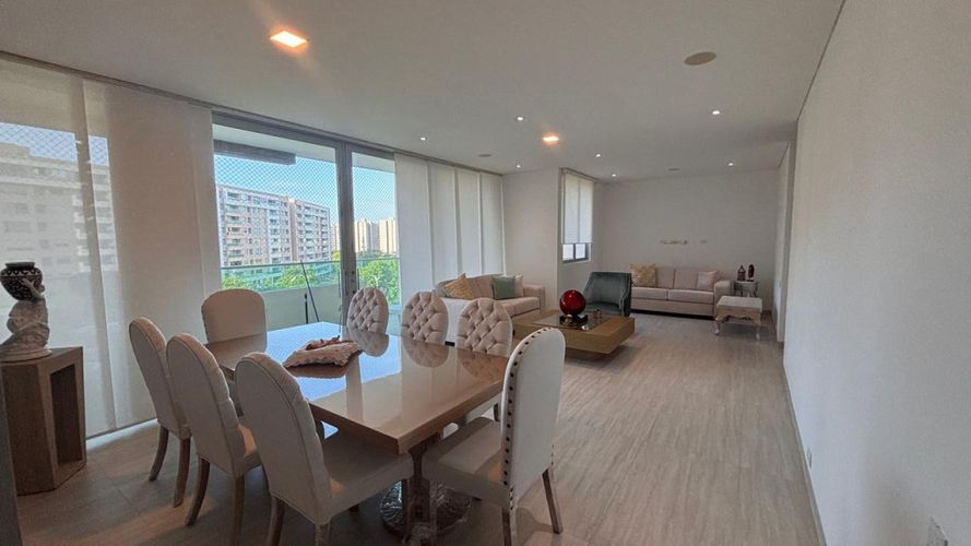Apartamento de 3 alcobas en venta en Altos De Riomar, Barranquilla, 185 m² · foto 3 de 22
