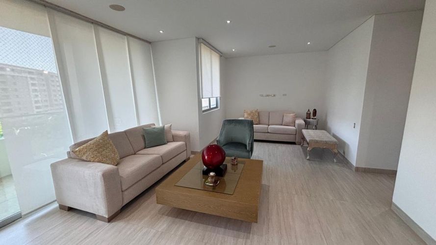 Apartamento de 3 alcobas en venta en Altos De Riomar, Barranquilla, 185 m² · foto 4 de 22