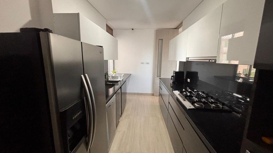 Apartamento de 3 alcobas en venta en Altos De Riomar, Barranquilla, 185 m² · foto 6 de 22