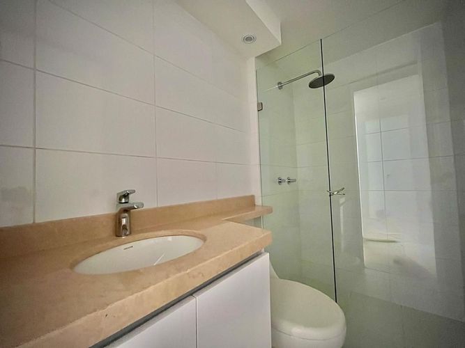 Apartamento de 2 alcobas en venta en Santa Barbara, Bogotá, 75 m² · foto 9 de 19