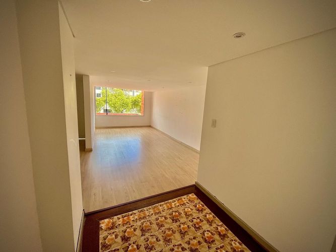 Apartamento de 2 alcobas en venta en Santa Barbara, Bogotá, 75 m² · foto 13 de 19