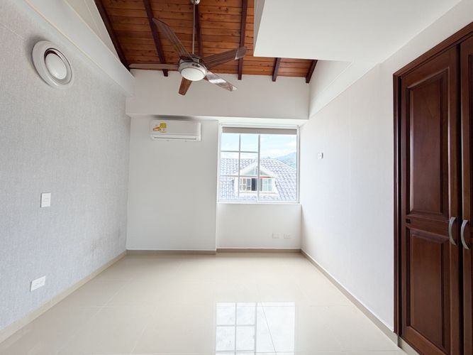Casa de 4 alcobas en venta en Lagos Del Cacique, Bucaramanga, 230 m² · foto 16 de 24