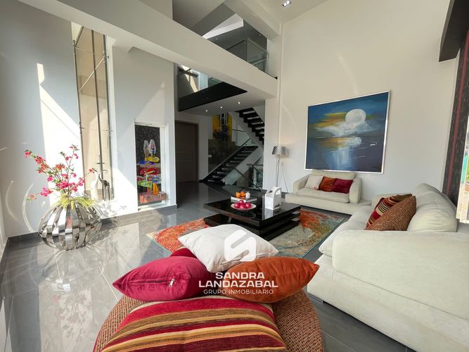 Casa de 5 alcobas en venta en Terrazas De Menzuli, Piedecuesta, 820 m² · foto 7 de 21