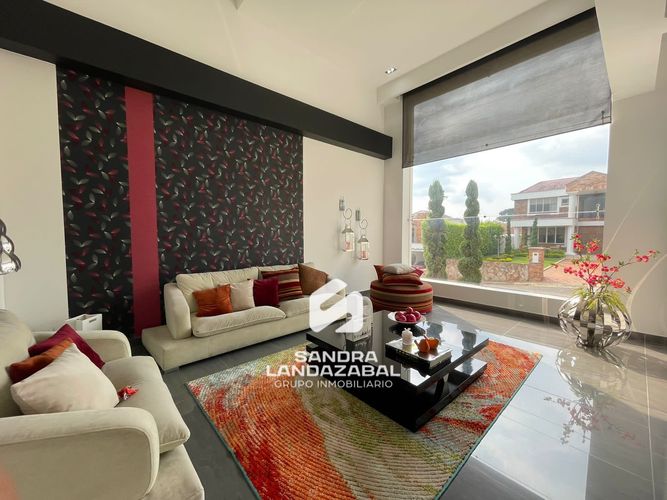 Casa de 5 alcobas en venta en Terrazas De Menzuli, Piedecuesta, 820 m² · foto 10 de 21