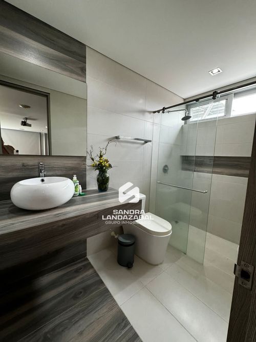 Casa de 6 alcobas en venta en Terrazas De Menzuli, Piedecuesta, 720 m² · foto 5 de 24