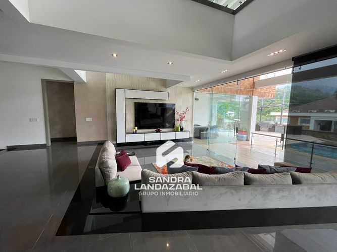 Casa de 6 alcobas en venta en Terrazas De Menzuli, Piedecuesta, 720 m² · foto 8 de 24