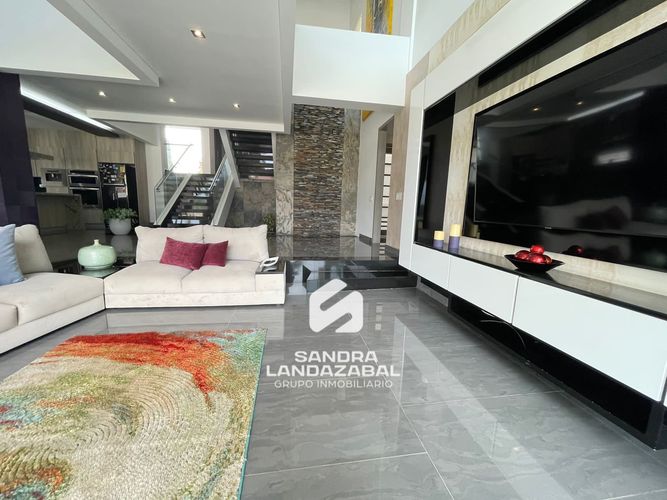 Casa de 6 alcobas en venta en Terrazas De Menzuli, Piedecuesta, 720 m² · foto 7 de 24