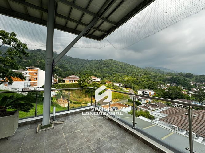 Casa de 6 alcobas en venta en Terrazas De Menzuli, Piedecuesta, 720 m² · foto 10 de 24