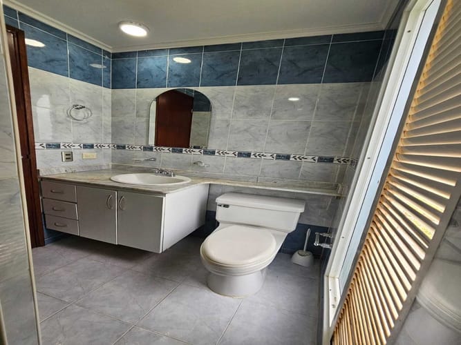 Casa de 4 alcobas en arriendo en La Boquilla, Cartagena, 485 m² · foto 6 de 13