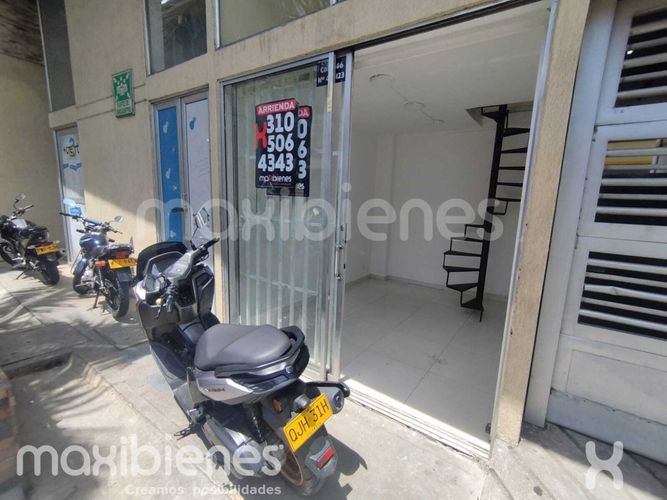 Local en arriendo en Vía Las Palmas, Medellín, 25 m² · foto 4 de 10