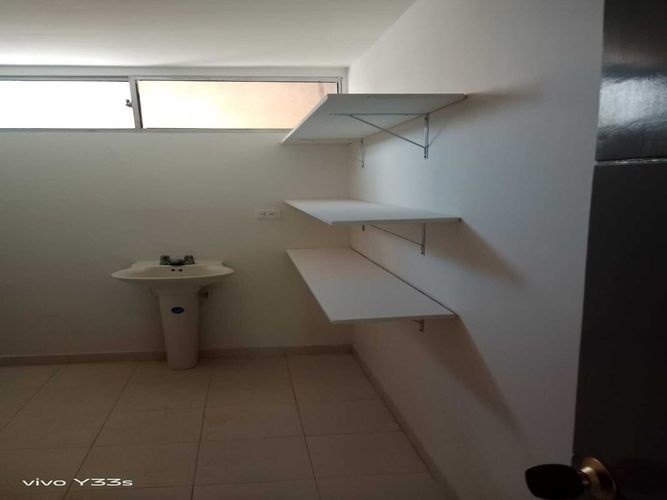Oficina en arriendo en Bocagrande, Cartagena, 12 m² · foto 4 de 9