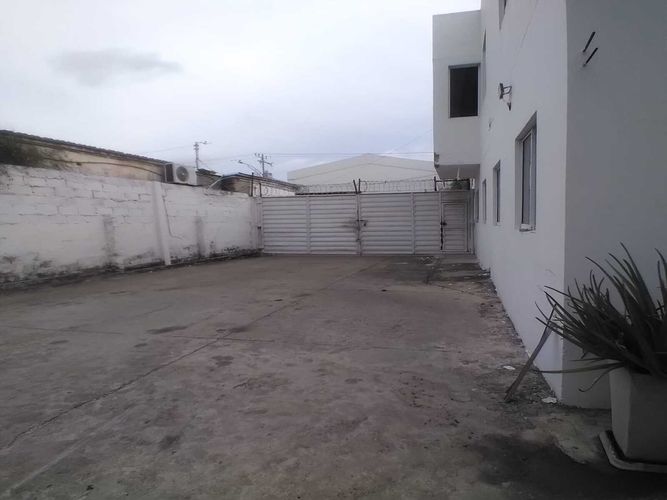 Oficina en arriendo en El Bosque, Cartagena, 750 m² · foto 12 de 13
