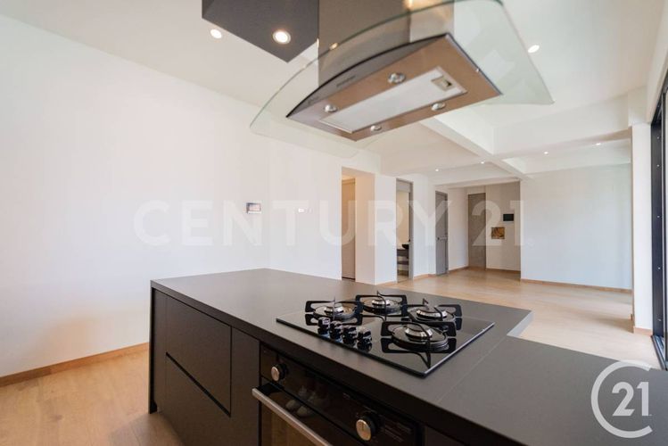 Apartamento de 3 alcobas en venta en Laureles, Medellín, 134 m² · foto 2 de 20