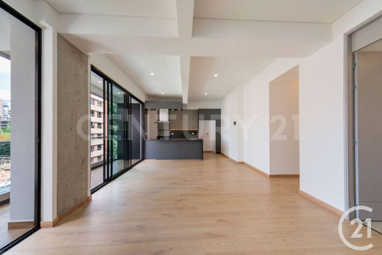 Apartamento de 3 alcobas en venta en Laureles, Medellín, 134 m² · foto 4 de 20