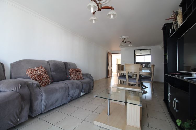 Apartamento de 3 alcobas en venta en Cañaveral, Floridablanca, 134 m² · foto 2 de 20
