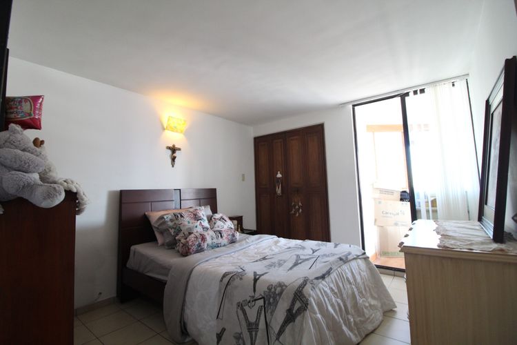 Apartamento de 3 alcobas en venta en Cañaveral, Floridablanca, 134 m² · foto 6 de 20