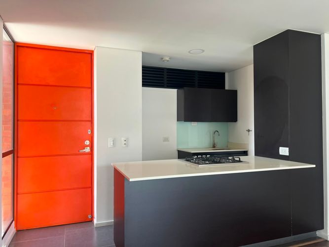 Apartamento de 2 alcobas en arriendo en Camino Verde, Envigado, 75 m² · foto 6 de 19