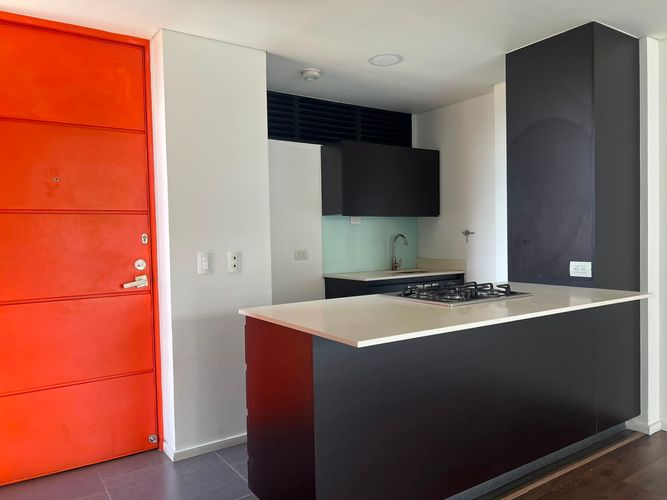 Apartamento de 2 alcobas en arriendo en Camino Verde, Envigado, 75 m² · foto 8 de 19