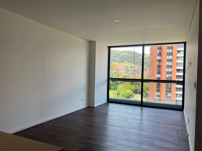 Apartamento de 2 alcobas en arriendo en Camino Verde, Envigado, 75 m² · foto 15 de 19