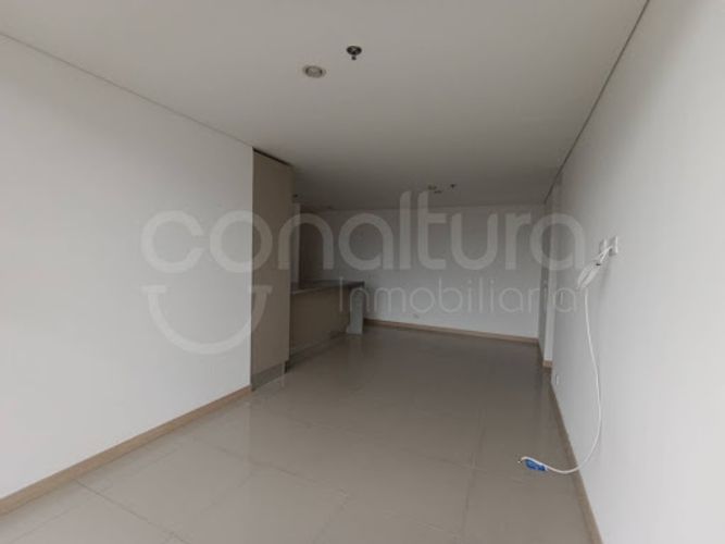Apartamento de 2 alcobas en arriendo en Naranjal, Medellín, 77 m² · foto 3 de 14