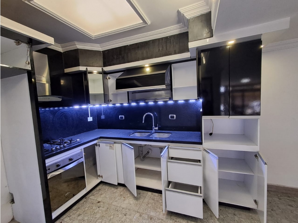 Casa en venta en Santa Monica, Dosquebradas · foto 2 de 24