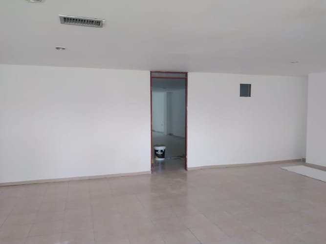 Local en arriendo en Marbella, Cartagena, 157 m² · foto 3 de 11