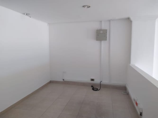 Local en arriendo en Marbella, Cartagena, 157 m² · foto 4 de 11