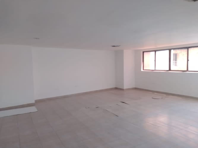 Local en arriendo en Marbella, Cartagena, 157 m² · foto 8 de 11