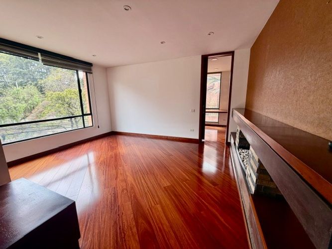Apartamento de 3 alcobas en venta en Santa Paula, Bogotá, 137 m² · foto 5 de 21
