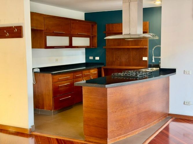 Apartamento de 3 alcobas en venta en Santa Paula, Bogotá, 137 m² · foto 9 de 21