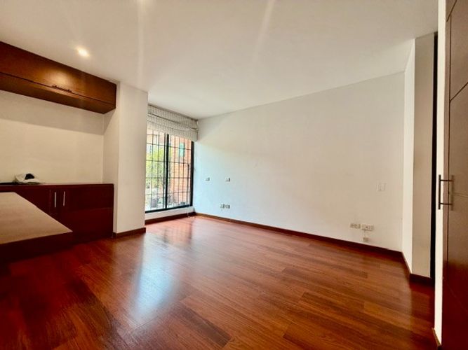 Apartamento de 3 alcobas en venta en Santa Paula, Bogotá, 137 m² · foto 13 de 21
