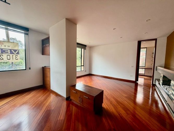 Apartamento de 3 alcobas en venta en Santa Paula, Bogotá, 137 m² · foto 4 de 21