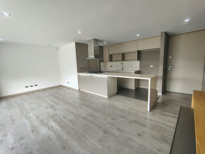 Apartamento de 2 alcobas en arriendo en El Poblado, Medellín, 102 m² · foto 7 de 18