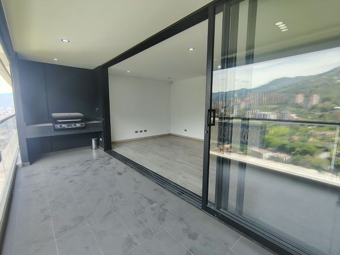Apartamento de 2 alcobas en arriendo en El Poblado, Medellín, 102 m² · foto 18 de 18