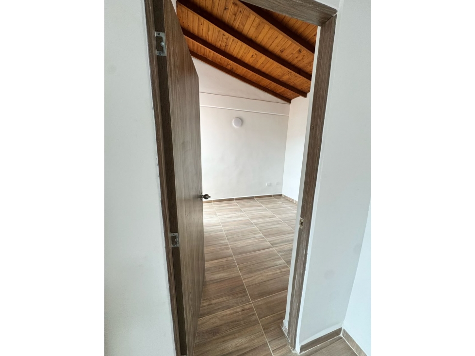 Apartamento en venta en La Candelaria, Medellín · foto 3 de 15