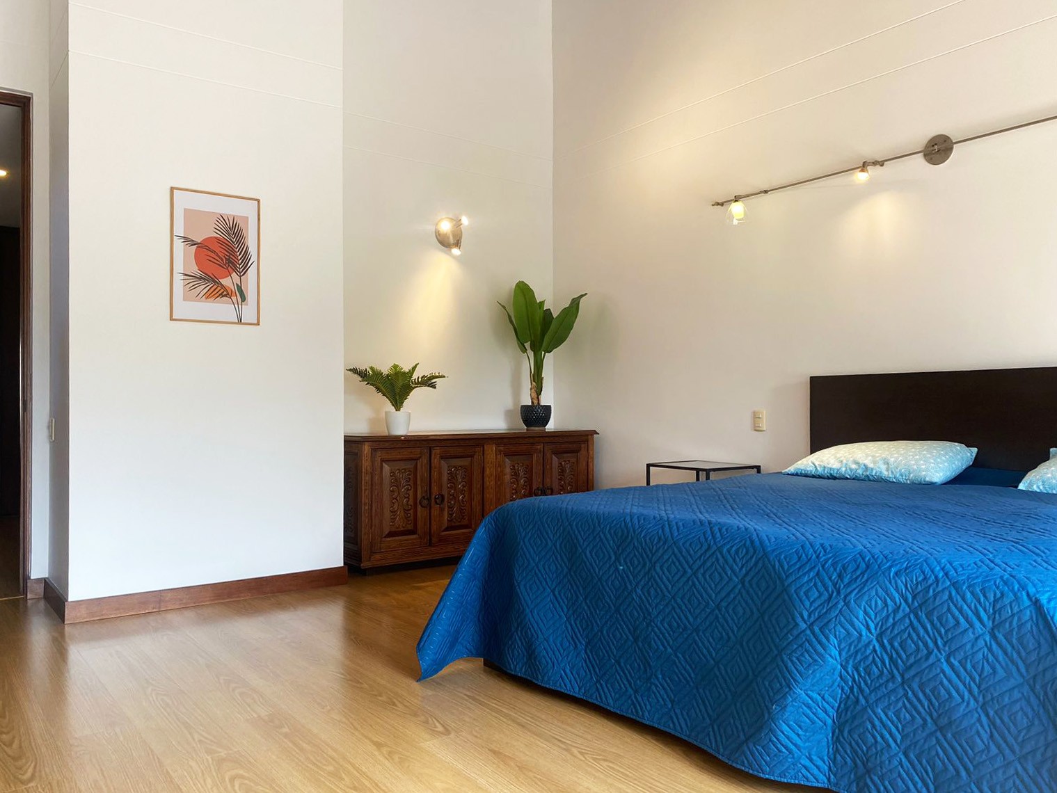 Casa en arriendo en El Poblado, Medellín · foto 9 de 18