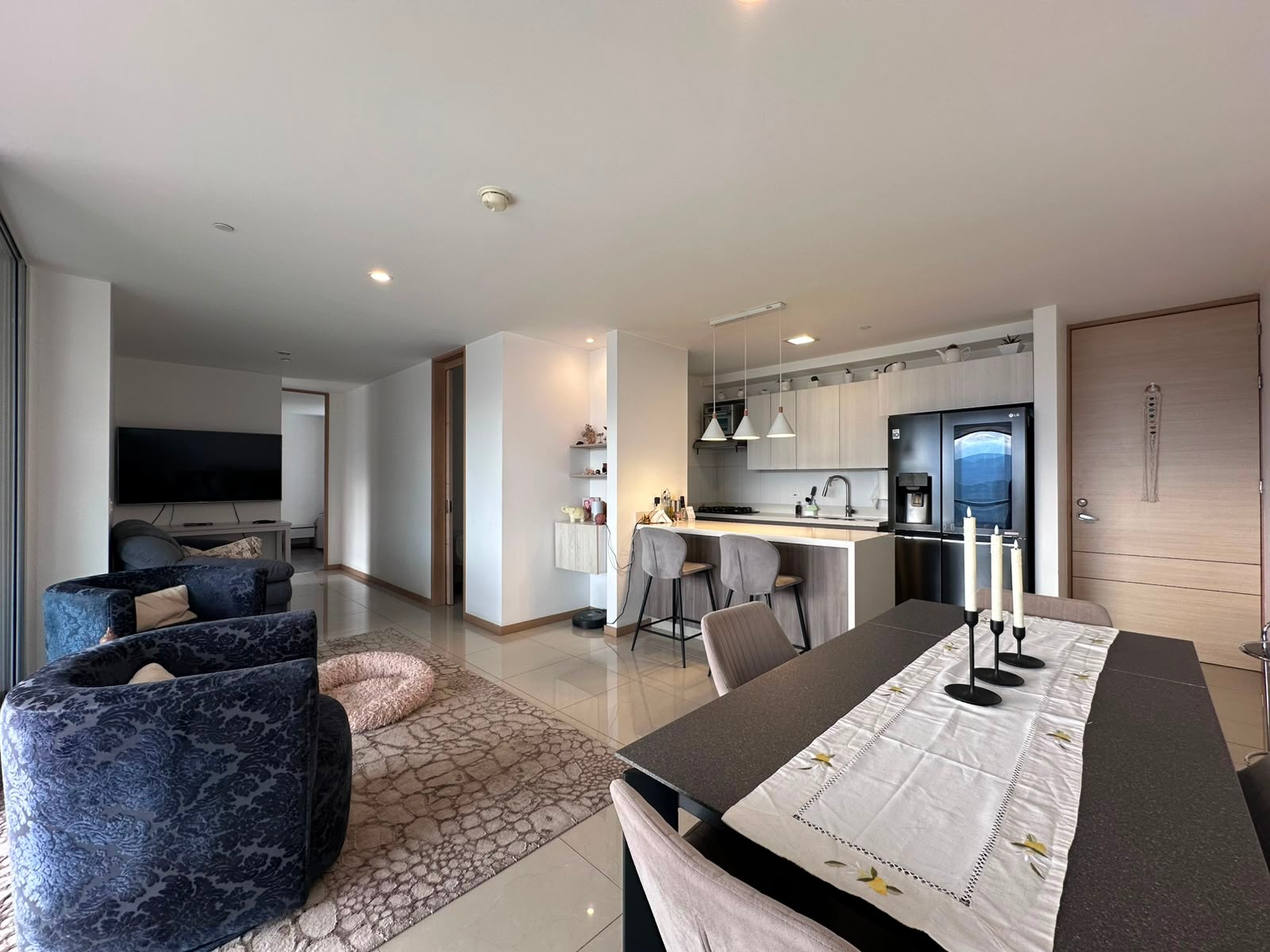 Apartamento en arriendo en El Poblado, Medellín · foto 7 de 19