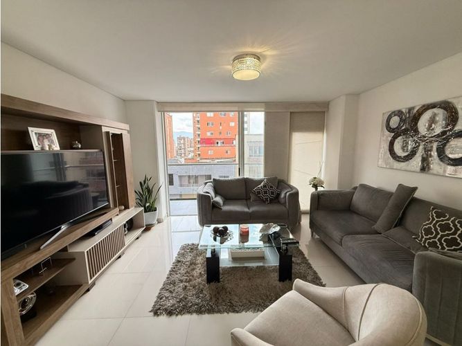 Apartamento de 3 alcobas en venta en Las Acacias, Medellín, 125 m² · foto 2 de 13