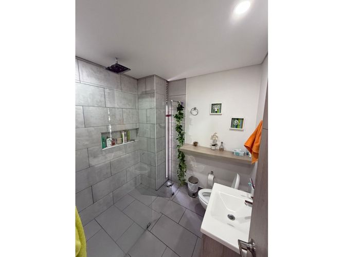 Apartamento de 3 alcobas en venta en Las Acacias, Medellín, 125 m² · foto 9 de 13