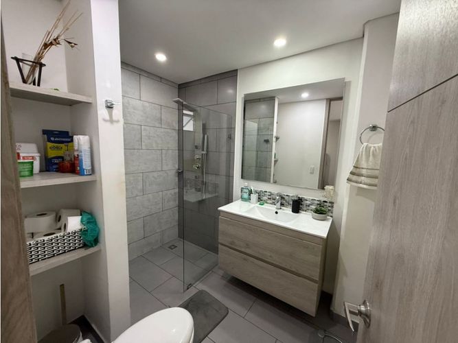 Apartamento de 3 alcobas en venta en Las Acacias, Medellín, 125 m² · foto 11 de 13
