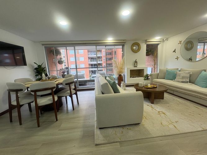 Apartamento en venta en Alejandria, Bogotá · foto 2 de 24
