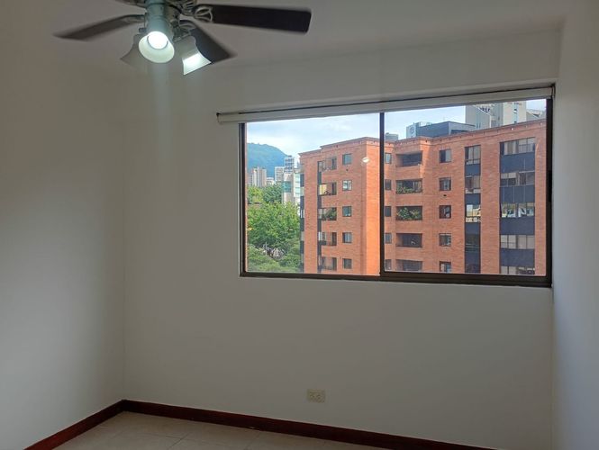 Apartamento de 3 alcobas en arriendo en El Poblado, Medellín, 134 m² · foto 9 de 16