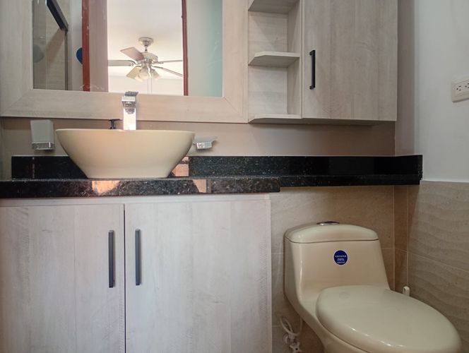 Apartamento de 3 alcobas en arriendo en El Poblado, Medellín, 134 m² · foto 14 de 16